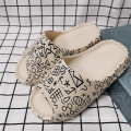 Neuer Slip auf Kindern Gelee Kleinkind Sneaker Baby Kinder Haus Slipper Plastik Gummi Sandalen Junge Mädchen Schmetterlingsrutschen Schuhschuhe